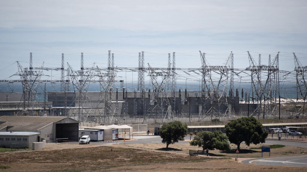 Une vue générale des infrastructures électriques de la centrale nucléaire de Koeberg, en périphérie du Cap en Afrique du Sud en février 2024. (Image d'illustration)