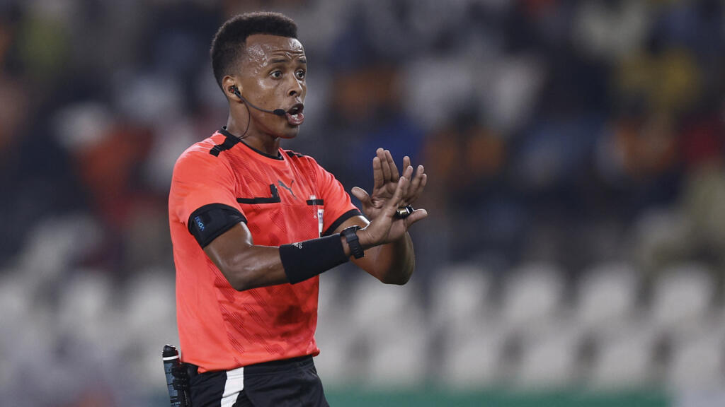 L'arbitre somalien Omar Abdulkadir Artan